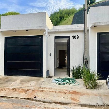 Casa Nova Em Santanesia, Pirai别墅 外观 照片